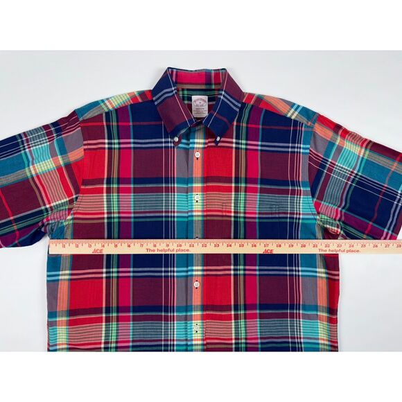 Brooks Brothers Madison Men’s Plaid Short Sleeve Button Up Shirt | Size Medium - Picture 7 of 7